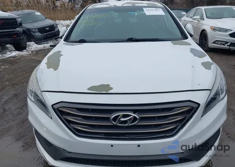 2015 Hyundai Sonata Sport z USA, uszkodzony, nr VIN 5NPE34AF8FH100429